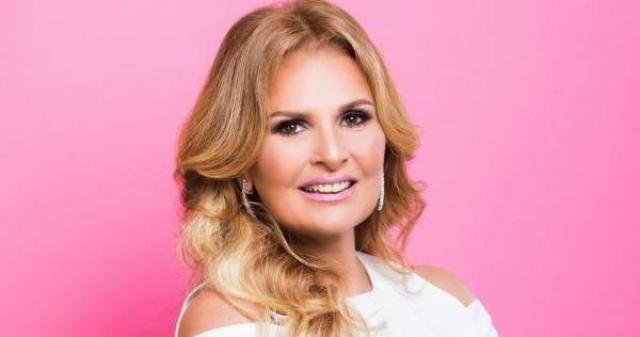 يسرا: أحمد زكى إستفزني ضربه بأحد المشاهد فضربته (فيديو)