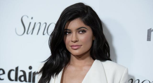 كايلي جينر تؤسس ملاهي احتفالا بعيد ميلاد ابنتها ستورمي