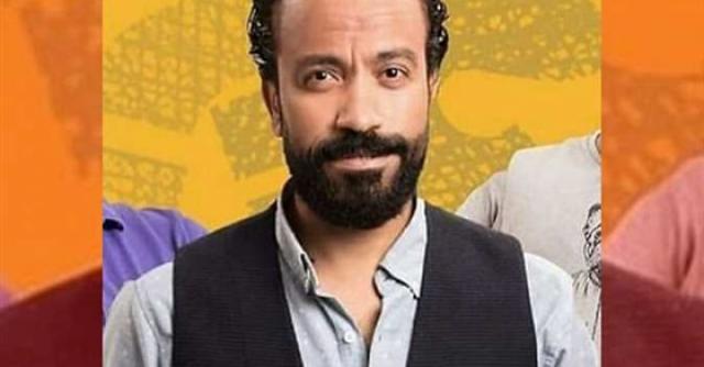 سامح حسين يحتفل بعيد ميلاد ابنته.. فيديو