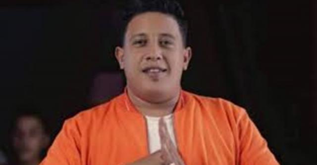 حمو بيكا ينعى والدة حمادة هلال