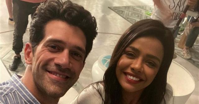 من كواليس مسلسل الآنسة فرح.. أسماء أبو اليزيد تشارك صورة جديدة بصحبة أحمد مجدى